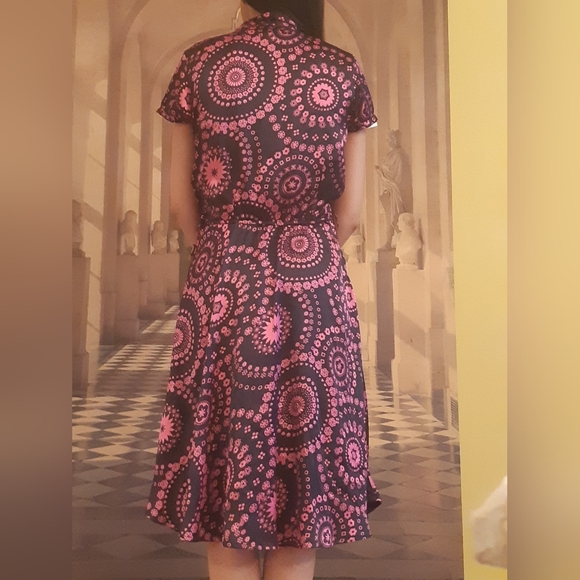 Button-up dress - Picture 2 of 2